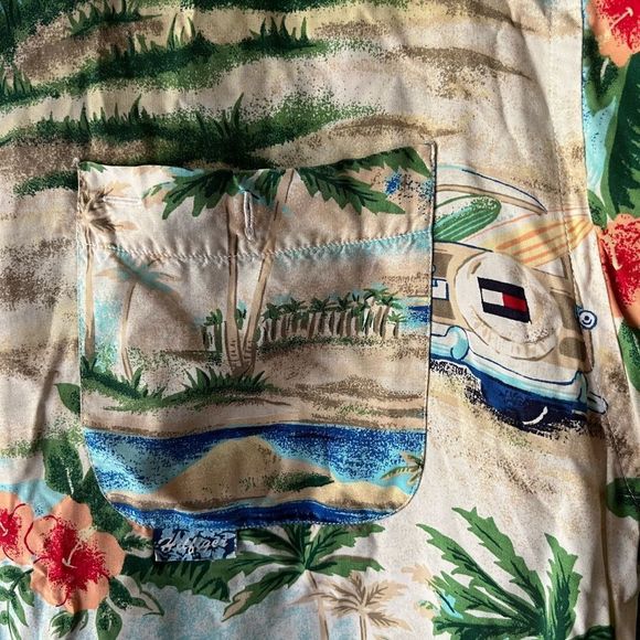 Tommy Hilfiger Vintage Beach Button Down Shirt - Picture 4 of 8